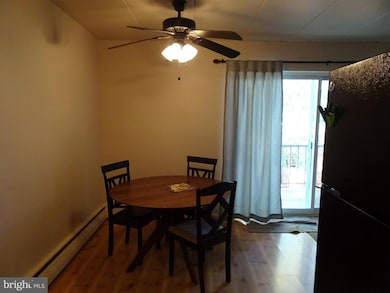 610 W 11th St unit 6, New Castle, DE 19720 - photo 6