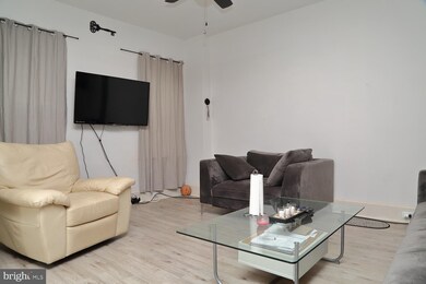 547 Woodward St, Lancaster, PA 17602 - photo 3