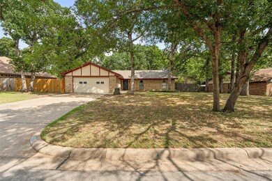 108 Camelot Dr, Weatherford, TX 76086 - photo 2