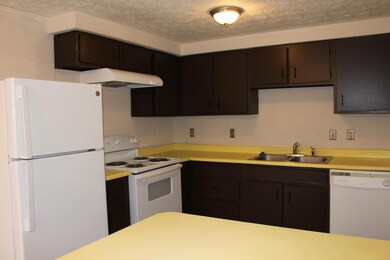 664 Cherry Hollow Rd unit F, Columbus, OH 43228 - photo 7