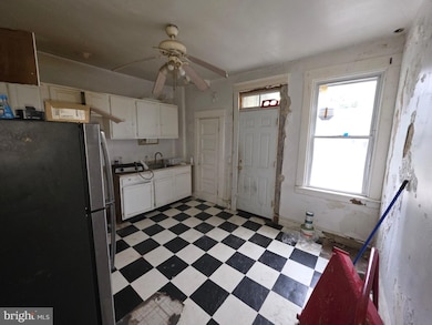123 S Monastery Ave, Baltimore, MD 21229 - photo 5