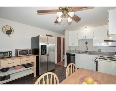 49 Cricket Dr, Sturbridge, MA 01566 - photo 5