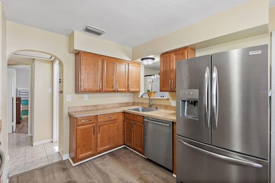 4030 3rd Ave N, Saint Petersburg, FL 33713 - photo 7