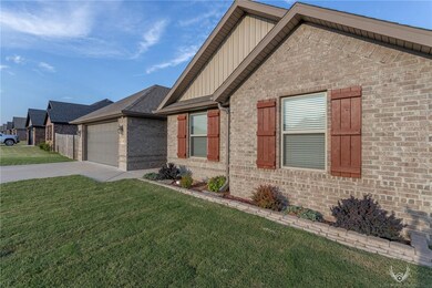 550 Captain Reid Ln, Prairie Grove, AR 72753 - photo 4