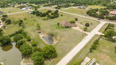 4301 Ivy Ct, Granbury, TX 76049 - photo 4