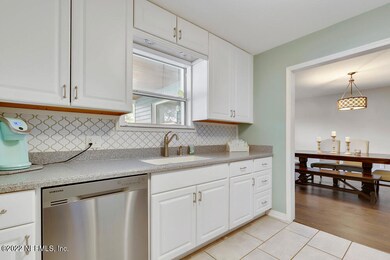 2425 Una Dr, Jacksonville, FL 32216 - photo 7