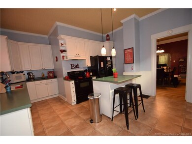 Isn't this just about the perfect Kitchen.  Lot's 