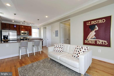 19 Logan Cir NW unit 300, Washington, DC 20005 - photo 2
