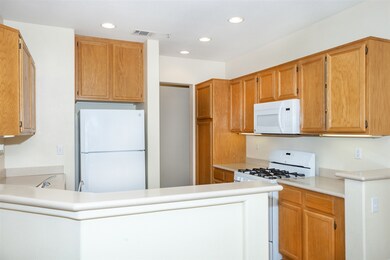 33657 Emerson Way unit A, Temecula, CA 92592 - photo 4