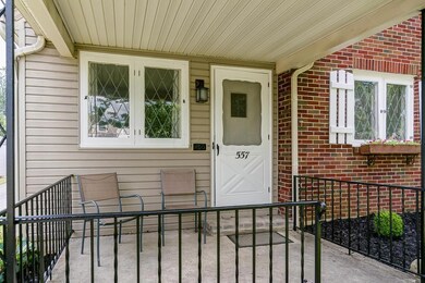 557_Fallis_Rd-2