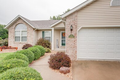 409 Copper Bend Rd, Maryville, IL 62062 - photo 2