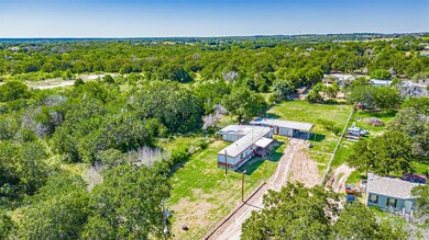 1005 Meadow Oaks St, Azle, TX 76020 - photo 3