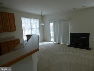 21012 Sojourn Ct, Germantown, MD 20876 - photo 4