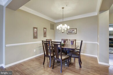 25490 Crossfield Dr, Chantilly, VA 20152 - photo 5