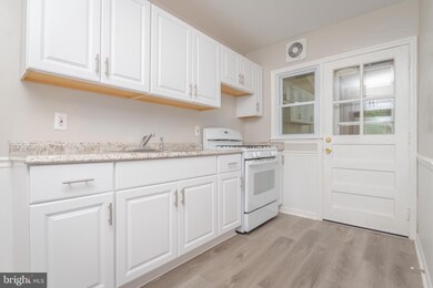 2224 Hawthorne Rd, Middle River, MD 21220 - photo 2