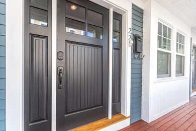 22 Cornwall St, Portsmouth, NH 03801 - photo 4