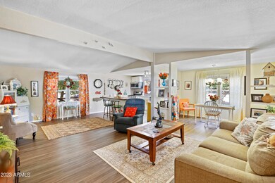 Living Room (2)