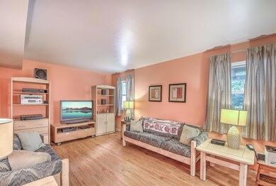 007_LIVING ROOM