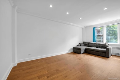 Hudson Manor Terrace unit 1DW, Bronx, NY 10463 - photo 6