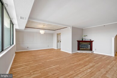 Skyline House unit 1410, Baileys Crossroads, VA 22041 - photo 2