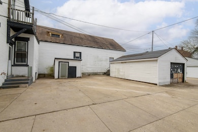 2601 S 8th-5