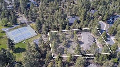 1047 NW Milton Ct