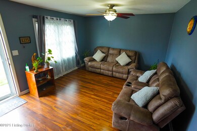 6509 Lantana Ct, Louisville, KY 40229 - photo 6