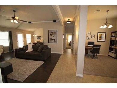 1012 Falco Concolor Dr, Norman, OK 73072 - photo 4