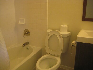Master bath 721