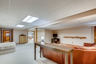 426 Camden Cir, Oswego, IL 60543 - photo 5