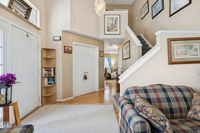 10 Barrington Ct, Lake In the Hills, IL 60156 - photo 4