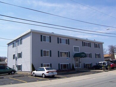 239 Glasgow St unit 3, Fall River, MA 02721 - photo 2