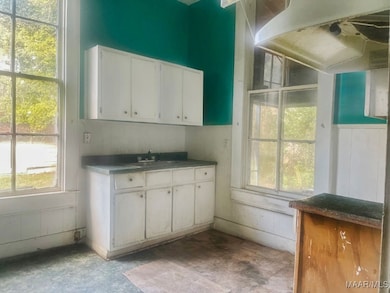 510 Selma Ave, Selma, AL 36701 - photo 2