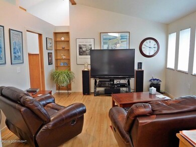 1711 Mission Rd Living Room