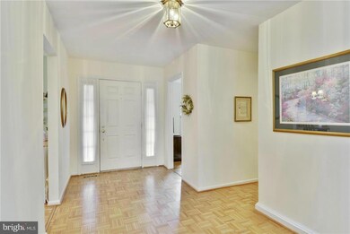 12224 Tildenwood Dr, Rockville, MD 20852 - photo 2