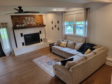 307 Cloverdale Rd, Shelbyville, TN 37160 - photo 6