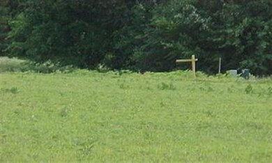 713 Keller Dr, Dixon, IL 61021 - photo 2