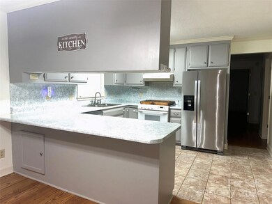 1942 Old Highway 221, Marion, NC 28752 - photo 7