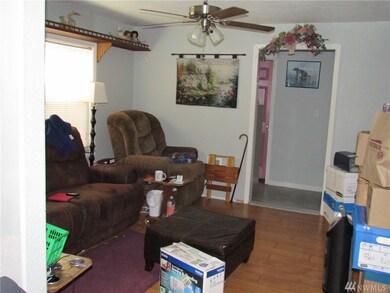 402 NW Clark Ave, Winlock, WA 98596 - photo 5