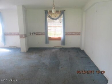 1486 Spann Dining 3