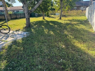 Spacious private back yard