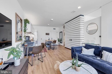 Chapman Stables unit 329, Washington, DC 20001 - photo 6