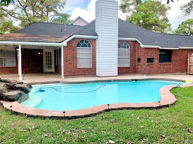 8402 Lake Crystal Dr, Houston, TX 77095 - photo 2