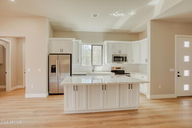 4660 W Tatanka Loop, Show Low, AZ 85901 - photo 5