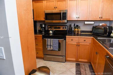 20 NE Plantation Road_306_Kitchen