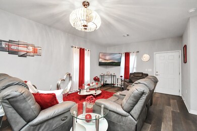 10446 Wicklowe St, Houston, TX 77016 - photo 3