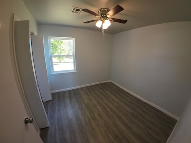 2139 E 2070 Rd, Hugo, OK 74743 - photo 2