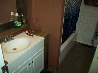 BATH OR SHOWER, YOUR CHOICE!