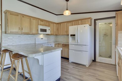 10-web-or-mls-1929 NE Varnish Ave, Redmo
