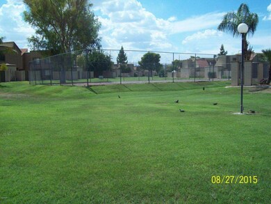 6828 S Snyder Ln, Tempe, AZ 85283 - photo 7